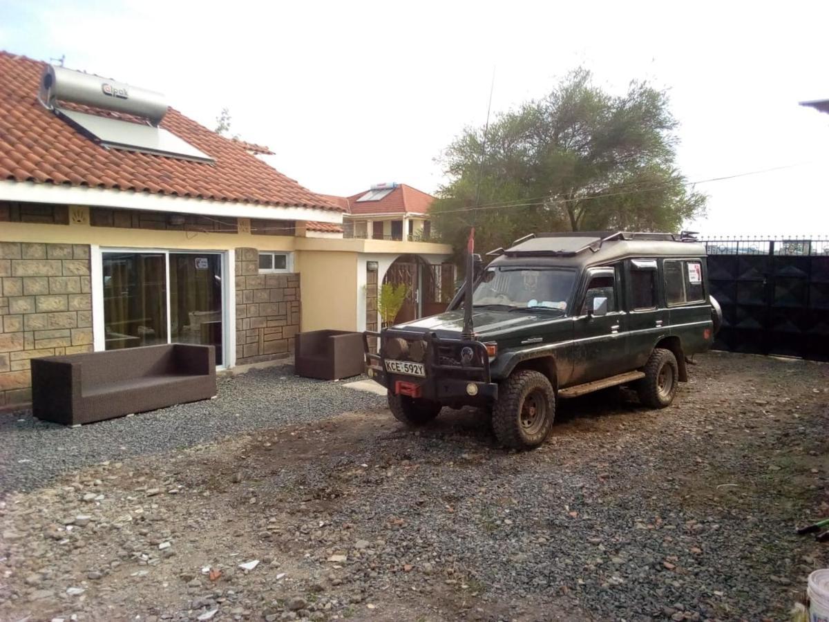 Nairobi Airport Inn And Safaris Exterior photo